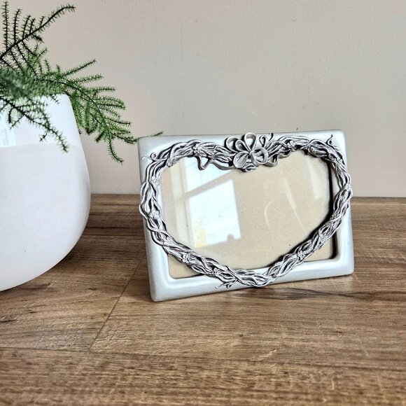 Vintage 1994 Seagull Pewter picture frame. Made in St. Lucia W. I. - Picture 1 of 8